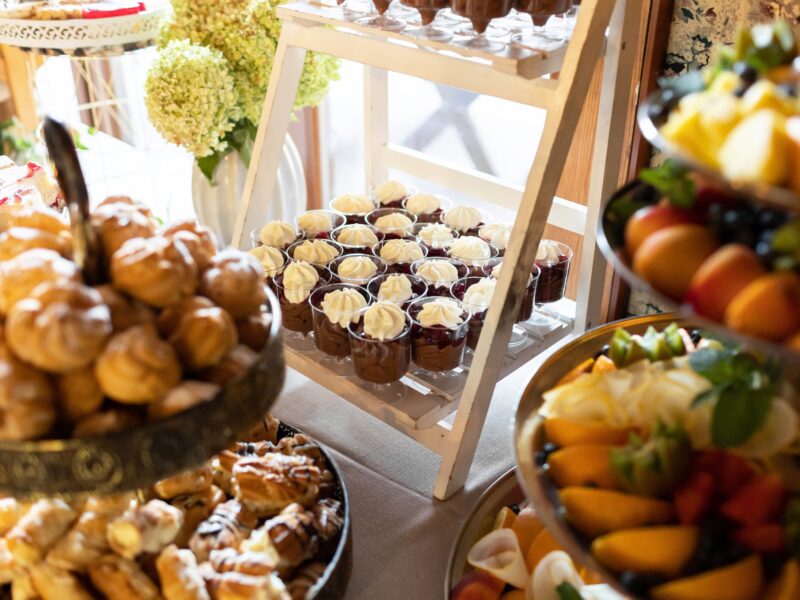 Banquet,Party,Cake,Table,Background.,Sweet,And,Delicious,Restaurant,Desserts.