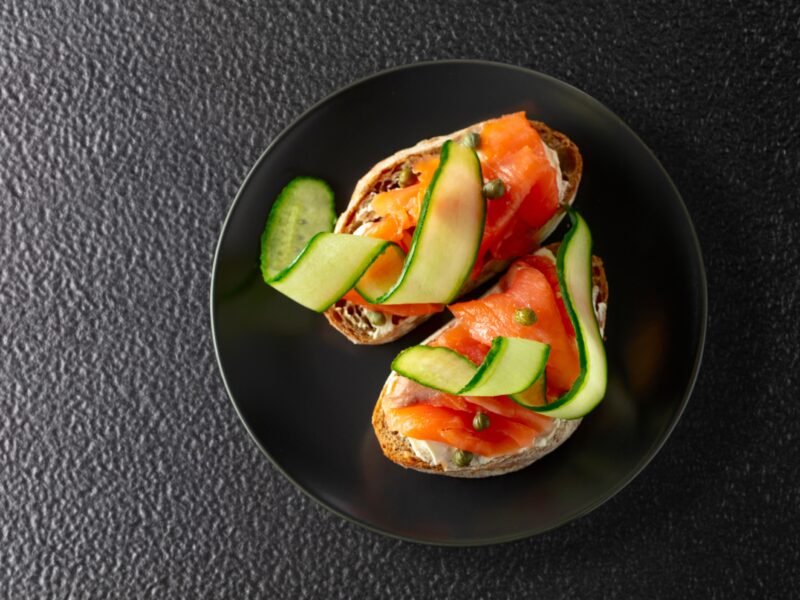 Open,Sandwiches,With,Smoked,Trout,Filet,,Cream,Cheese,,Fresh,Cucumber,